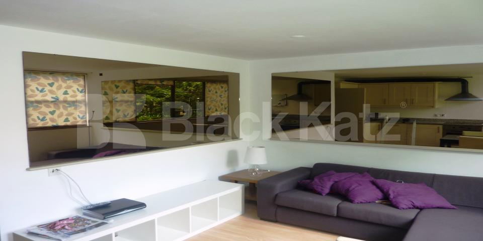 Modern kitchen good storage space mins to hyde park and tube  South Rise, St Georges Fields , Hyde Park